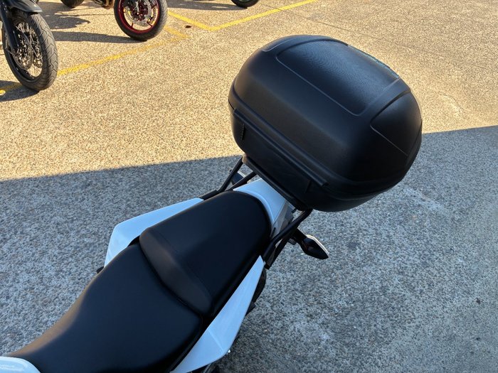 2015 Honda CB300FA (ABS) WHITE