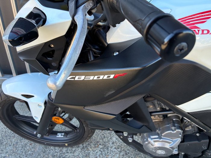 2015 Honda CB300FA (ABS) WHITE
