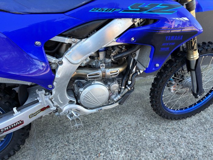 2024 Yamaha YZ250F BLUE