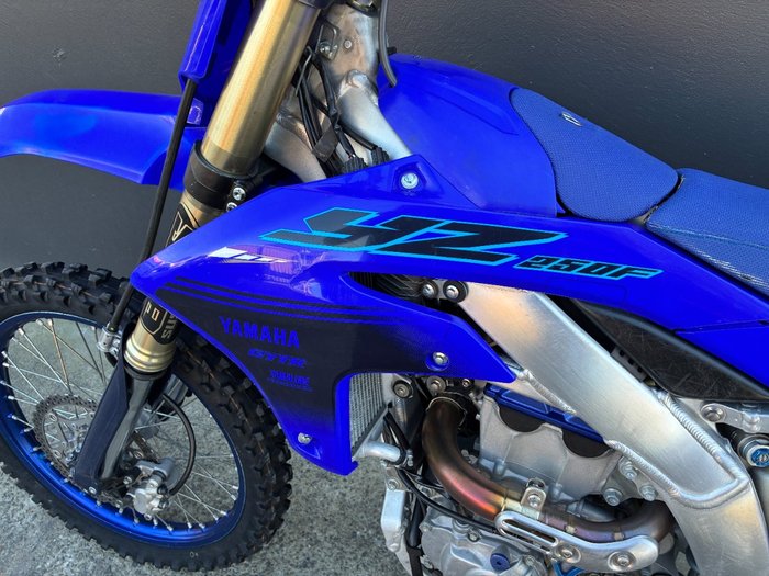2024 Yamaha YZ250F BLUE