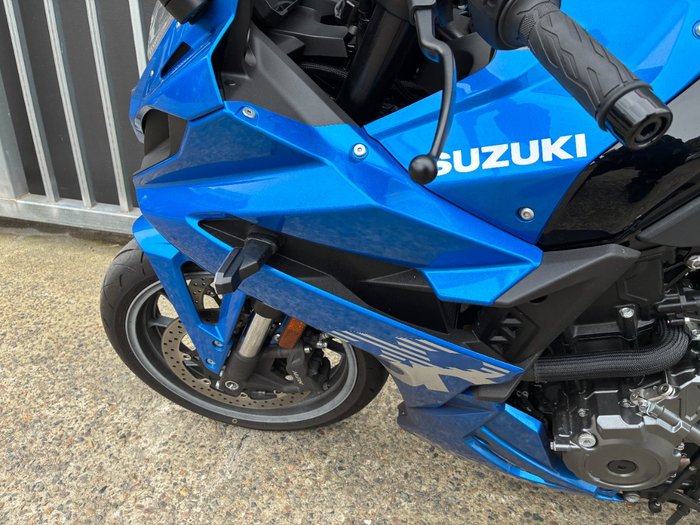 2025 Suzuki GSX-8R (GSX800FRQ) BLUE