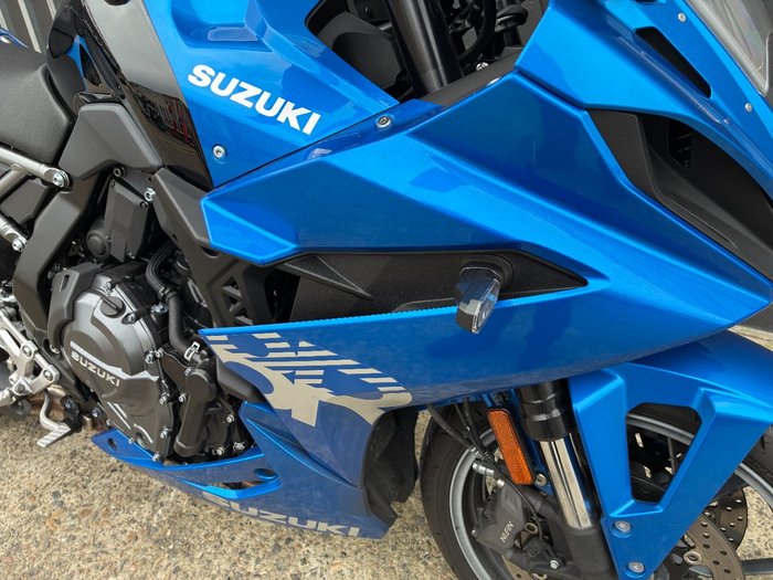 2025 Suzuki GSX-8R (GSX800FRQ) BLUE