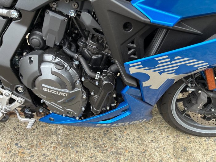2025 Suzuki GSX-8R (GSX800FRQ) BLUE