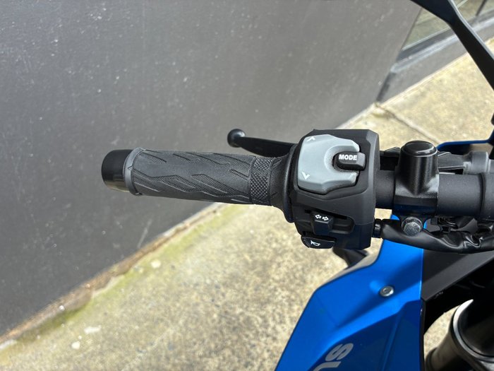 2025 Suzuki GSX-8R (GSX800FRQ) BLUE
