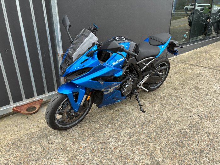 2025 Suzuki GSX-8R (GSX800FRQ) BLUE