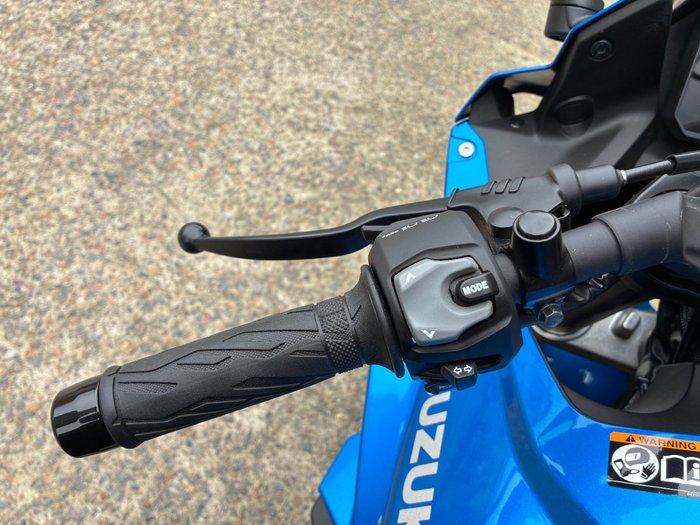 2025 Suzuki GSX-8R (GSX800FRQ) BLUE