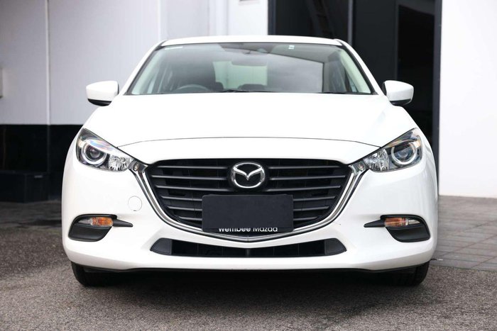 2017 Mazda 3 Neo