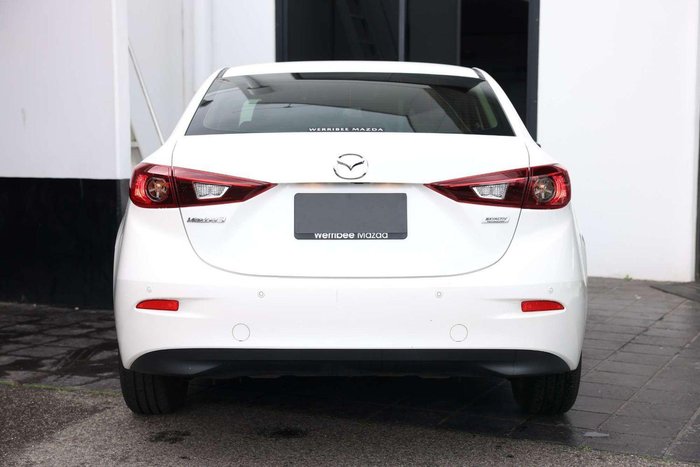 2017 Mazda 3 Neo