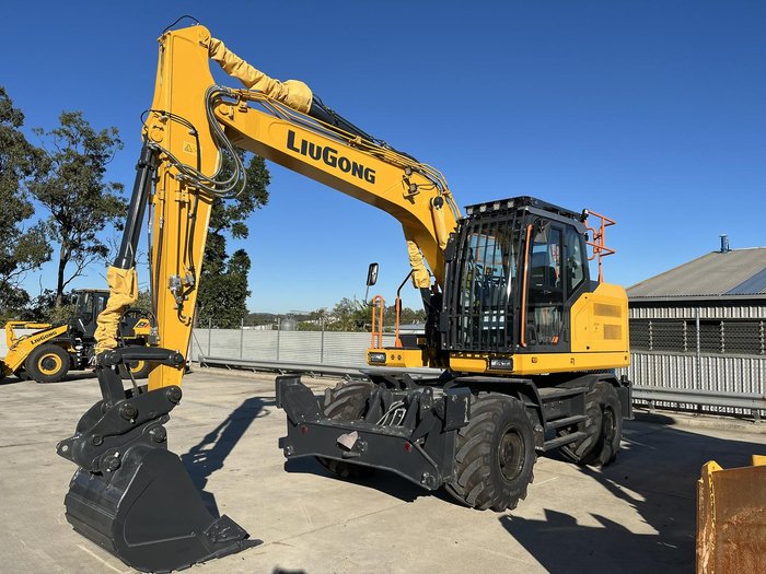 LiuGong 915FW Wheeled Excavator