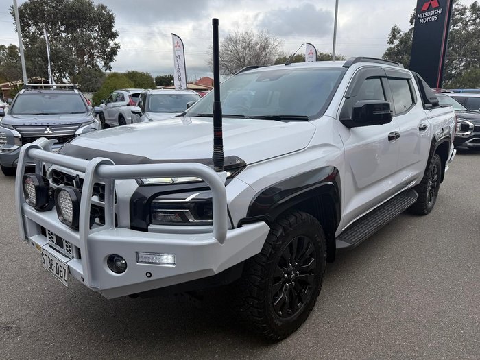 2024 Mitsubishi Triton GSR