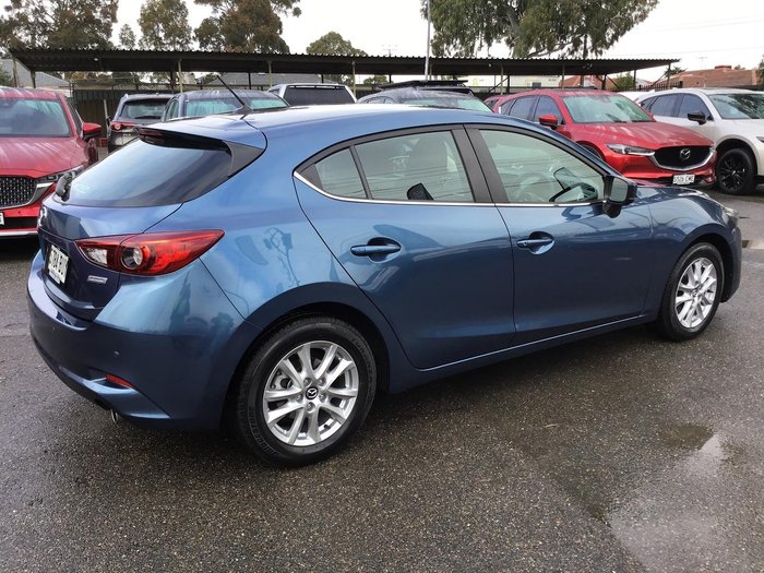2017 Mazda 3 Maxx