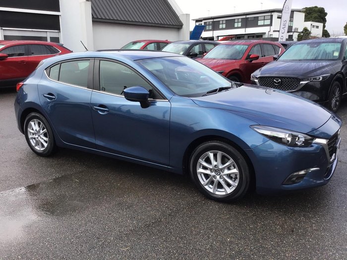 2017 Mazda 3 Maxx