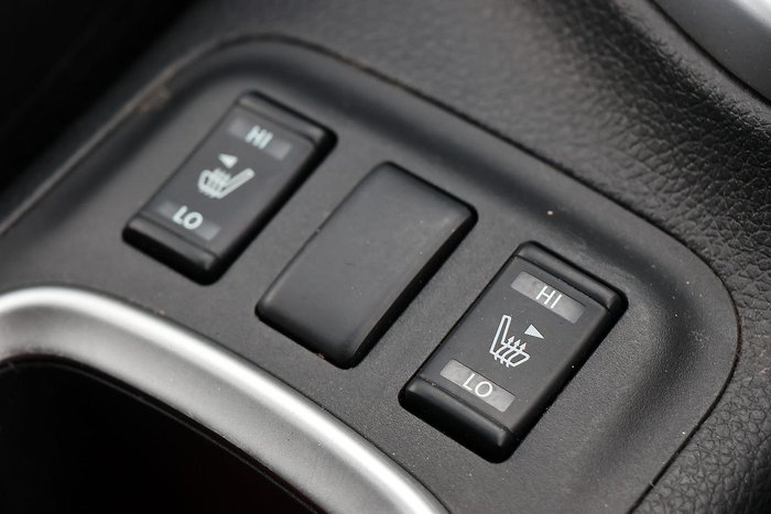 2021 Nissan Navara ST-X D23 MY21 4x2 Burning Red