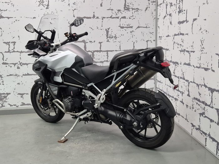 2024 Triumph Tiger 1200 GT Pro Tiger White