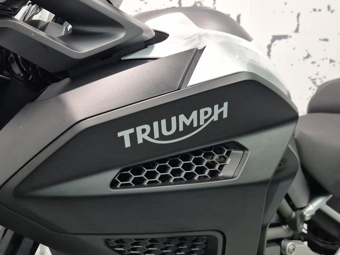2024 Triumph Tiger 1200 GT Pro Tiger White