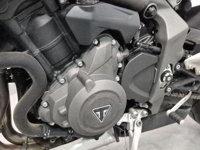 2022 Triumph Street Triple R 765 Street Triple Silver