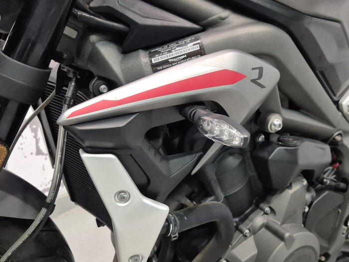 2022 Triumph Street Triple R 765 Street Triple Silver