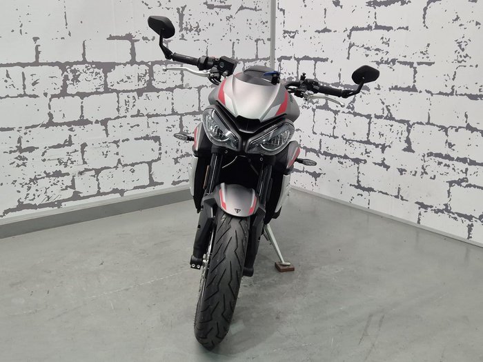 2022 Triumph Street Triple R 765 Street Triple Silver