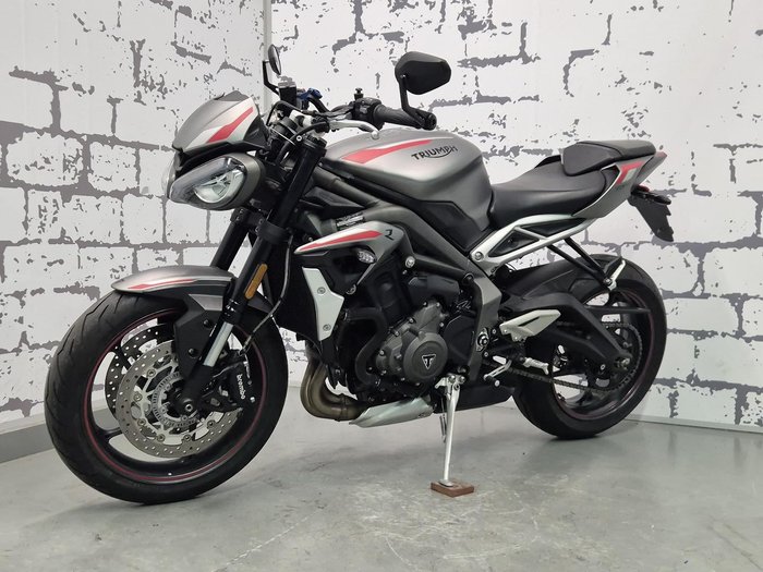 2022 Triumph Street Triple R 765 Street Triple Silver