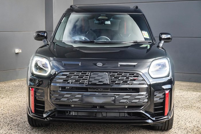 2026 MINI Countryman JCW Favoured