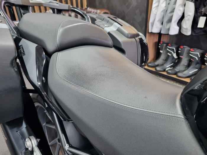 2023 BMW Motorrad R 1250 RS TRIPLE BLACK BLACK STORM METALLIC