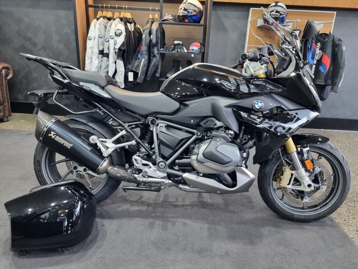 2023 BMW Motorrad R 1250 RS TRIPLE BLACK BLACK STORM METALLIC