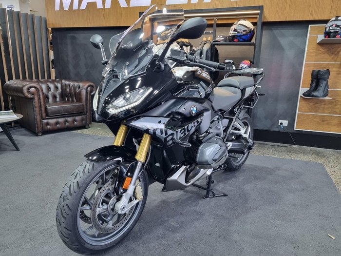 2023 BMW Motorrad R 1250 RS TRIPLE BLACK BLACK STORM METALLIC