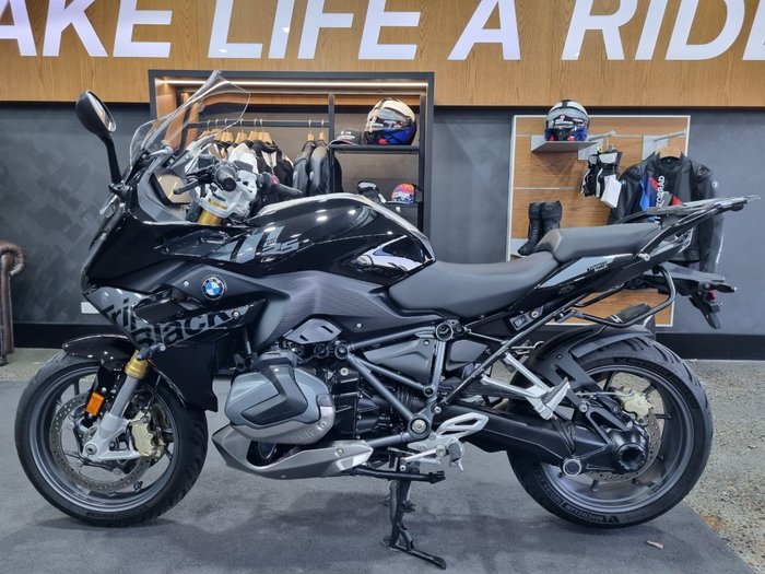 2023 BMW Motorrad R 1250 RS TRIPLE BLACK BLACK STORM METALLIC
