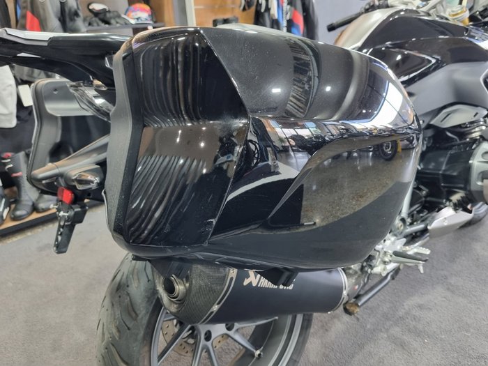 2023 BMW Motorrad R 1250 RS TRIPLE BLACK BLACK STORM METALLIC