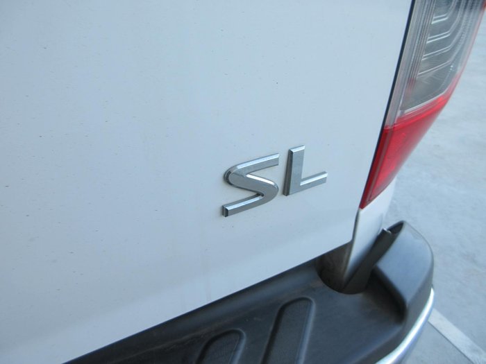2019 Nissan Navara SL