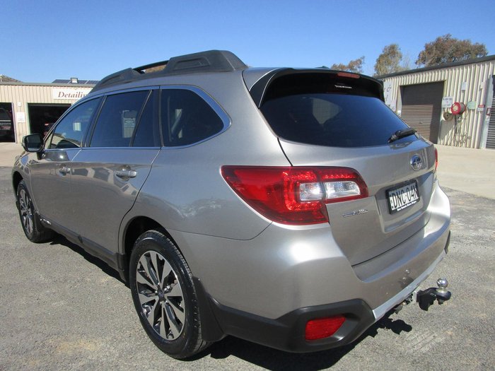 2017 Subaru Outback 2.5i