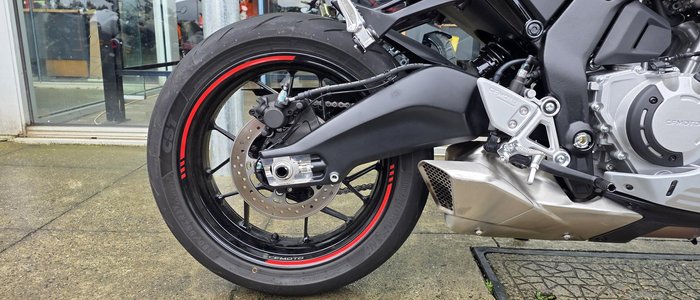 2025 CFMOTO 675SR-R SR Grey