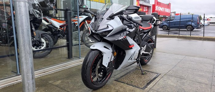 2025 CFMOTO 675SR-R SR Grey