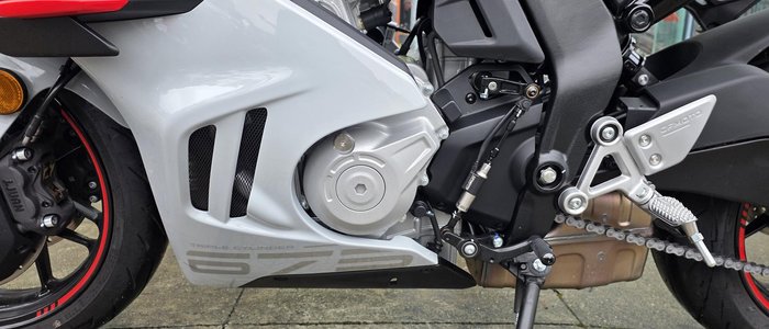 2025 CFMOTO 675SR-R SR Grey