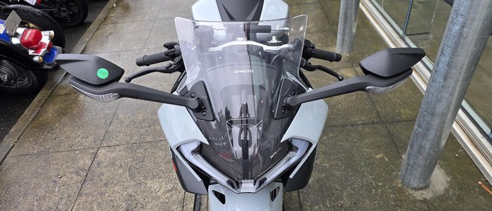 2025 CFMOTO 675SR-R SR Grey