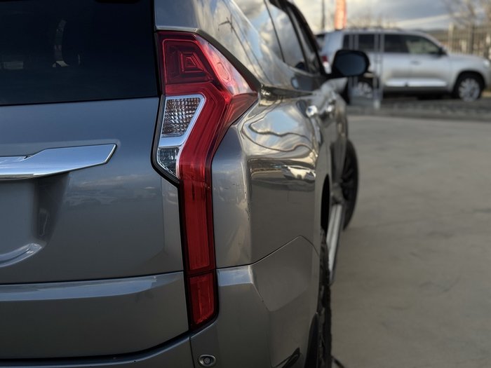 2019 Mitsubishi Pajero Sport Black Edition