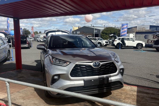 2024 TOYOTA KLUGER GXL HYBRID AWD