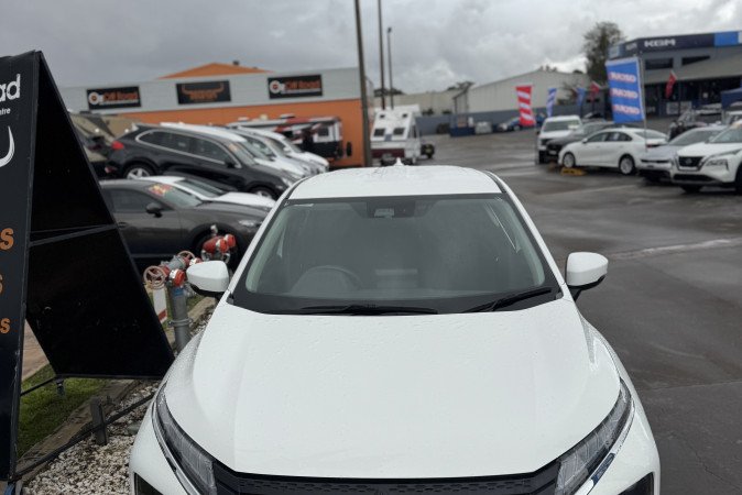 2024 MITSUBISHI ECLIPSE CROSS ES (2WD)