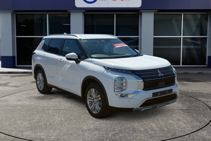 2024 MITSUBISHI OUTLANDER LS 7 SEAT (2WD)