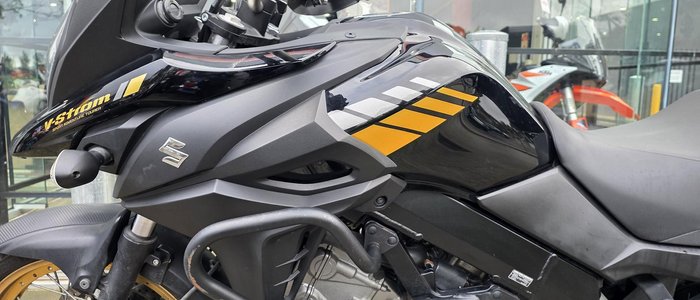 2023 Suzuki V-Strom 650XT LAMS (DL650XAUE) V-Strom Black