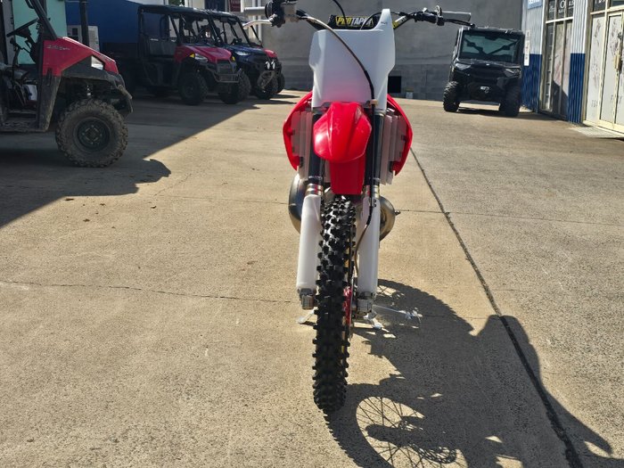 2006 Honda CR250R Red