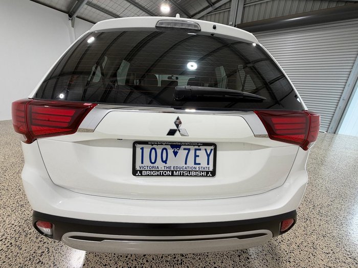 2018 Mitsubishi Outlander ES
