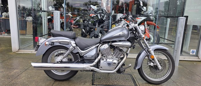 2012 Suzuki Intruder 250LC (VL250) Intruder Silver