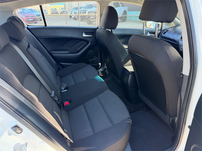 2017 KIA CERATO S