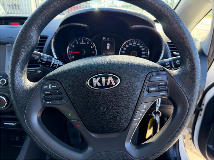 2017 KIA CERATO S