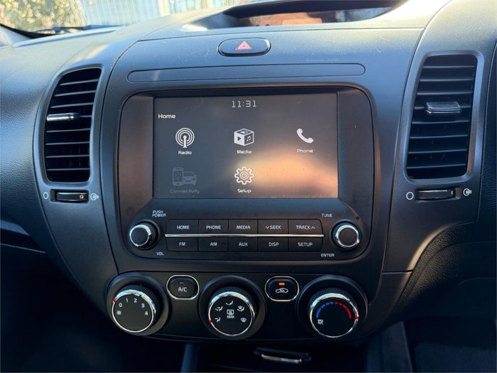 2017 KIA CERATO S