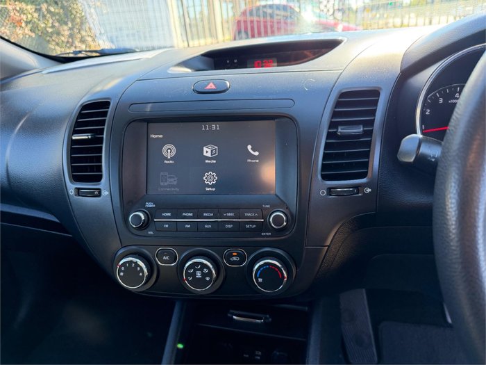 2017 KIA CERATO S