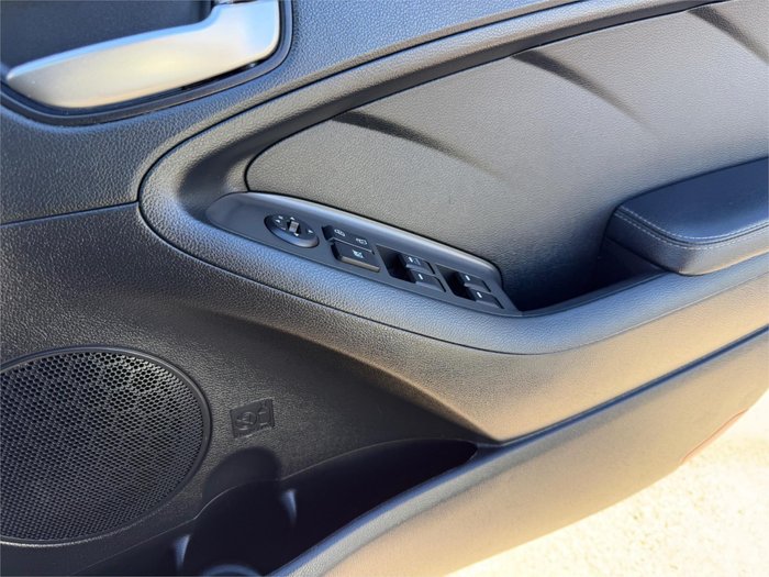2017 KIA CERATO S
