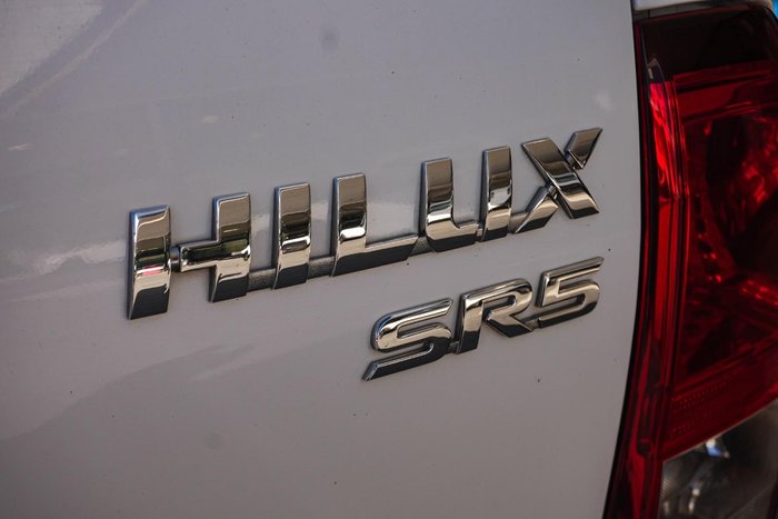 2017 Toyota Hilux SR5