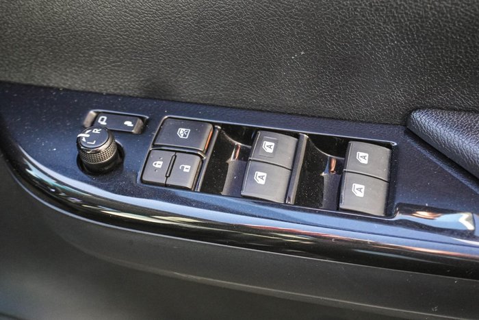 2022 Toyota Hilux SR5